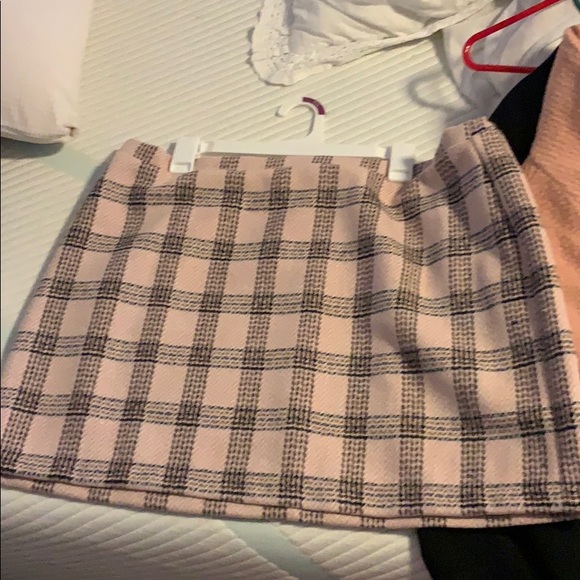 Wild fable pink plaid skirt - Picture 1 of 3